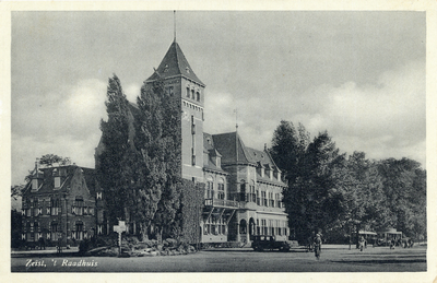 15716 Gezicht op het Raadhuis (Het Rond 1) te Zeist.